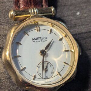 Perry Ellis America wristwatch